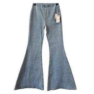 NWT FOREVER 21 MID RISE FLARE JEANS WOMEN'S SIZE MEDIUM
